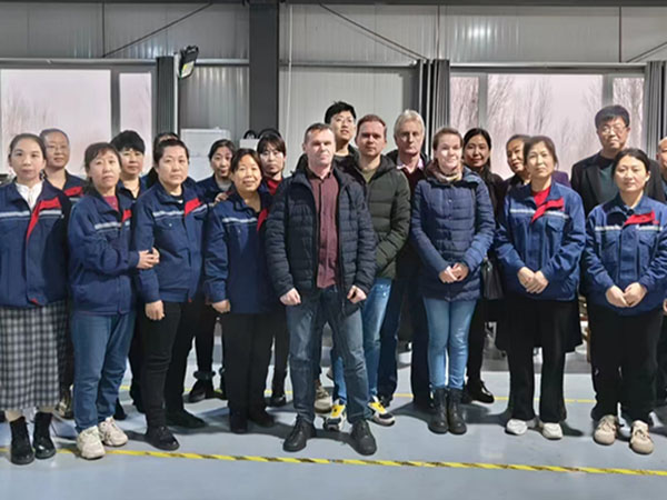 The company receives foreign visitors